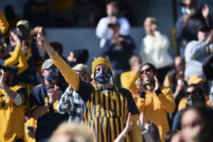 GAME DAY BLOG: WVU beats No. 16 Kansas State 37-10